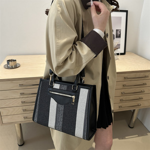 Fashion Latest Designer Girls <b>Sequins</b> Tote <b>Bags</b> Cheap Trending Small <b>Bags</b> Women's Handbags for Ladies - Product Image 3