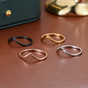 패션 변색 방지 PVD 도금 실버 18K 골드 스테인리스 스틸 바다 물결 반지 여성 남성용 주얼리 - Product Image 2