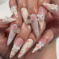 Nouvelles Faux Ongles à Presser pour Filles, 24 Pièces/Boîte, Courts Amande, Motifs Coquillages 3D, Pointes d'Ongles Artificielles en ABS pour Manucure – Vente Chaude