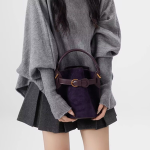 Bolso de Hombro Duradero para Mujer, Diseño de Cubo en Tela de Terciopelo, Decoración con Cinturón de Cuero, Costuras Reforzadas, Venta al por Mayor - Product Image 3