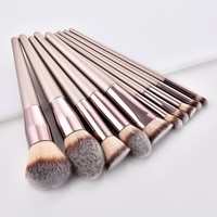 Pinceau de maquillage doré et champagne avec étiquette personnalisée Pinceau de maquillage privé végétalien de luxe avec manche en bois