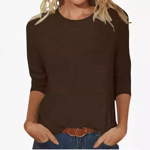 Camiseta de verano de manga siete cuartos para mujer, estilo étnico, floral, bonita, holgada, con cuello redondo y estampado - Product Image 2