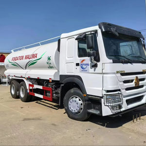 Haowo Guoliu 20 camion arroseur carré Weichai 375 chevaux moteur irrigation de jardin - Product Image 1