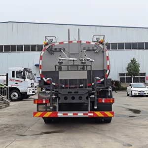 Camión de Distribución de Agua Sinotruk Howo 6X4 de 20 CBM, la Mejor Opción para el Riego Urbano y la Limpieza de Calles - Product Image 5
