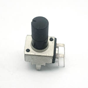 Résistance Variable de 9mm Potentiomètre Linéaire 5k 10k Goupilles Verticales Potentiomètre Rotatif à Arbre Fendu de 15/20mm pour le Contrôle du Volume - Product Image 2