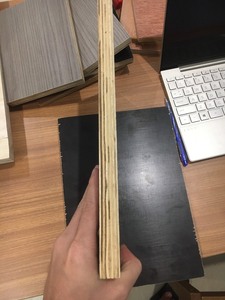 Diseño moderno Durable Álamo Construcción Pisos Madera contrachapada Empaquetado personalizado Precio bajo Producto de madera de Vietnam con cara de película - Product Image 6