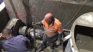 Pompe péristaltique industrielle à haut débit pour le traitement des eaux usées - Product Image 4