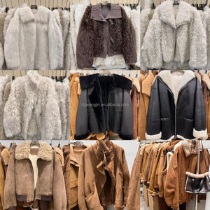 Classico Cappotto Corto da Donna in Vera <span class=keywords><strong>Pelliccia</strong></span>, Giacca da Donna in Vera <span class=keywords><strong>Pelliccia</strong></span> di Lana, Cappotto da Donna in Lana - Product Image 1