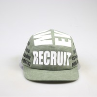 Casquette Snapback Ajustable à Bord Plat Hip-hop avec Logo en Lettres en Caoutchouc, Étiquette Tissée Courante 100% Coton de Haute Qualité Personnalisée