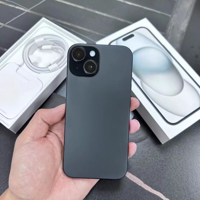 Wholesale Used for iPhone 15 5G Smartphone 6.1 Inch US Version Unlocked Phone with 128GB 256GB 512GB Storage Options