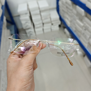 Gafas de Metal de marca de lujo a la moda, gafas de cristal para hombre, monturas ópticas, gafas de negocios sin montura, monturas ópticas mixtas - Product Image 3