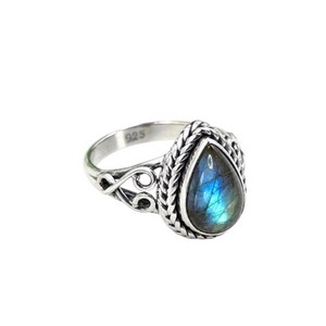 Natural <b>Labradorite</b> Gemstone 925 Sterling Silver <b>Ring</b> Teardrop Cabochon Statement <b>Ring</b> Handmade Boho Jewelry for Women - Product Image 3