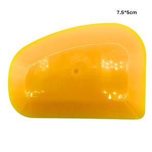 Spatola Industriale Personalizzata Gialla Quadrata in Gomma Morbida Tipo Coltello Curvo con Lama Spessa 1,0 mm per Auto - Product Image 5
