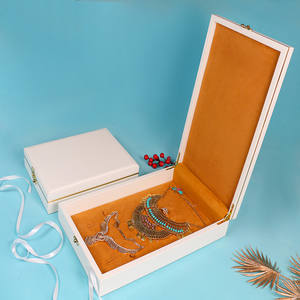 Collar Grande Transparente Personalizado de Lujo, Collar Grande Dorado, Joyero, Joyero para Collar Cubano - Product Image 2