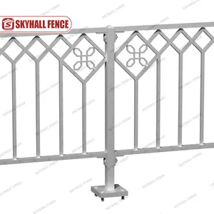 Wholesale Chinese Knot Design Galvanized Frame Welded Ornamental Fence