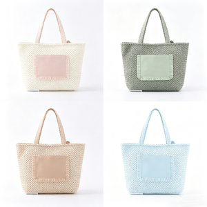 Sac fourre-tout tissé bleu clair personnalisé avec patch à franges, sac fourre-tout à bandoulière en tricot texturé bleu ciel pastel - Product Image 5