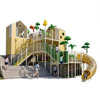 Grande structure d'aventure en forme de cabane dans les arbres sur mesure avec toboggan pour enfants, projet d'installation de loisirs sur le thème de la forêt