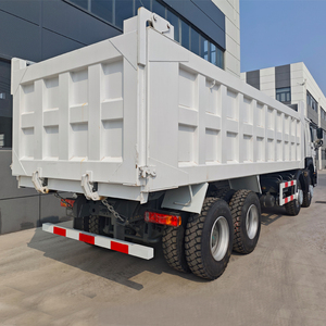 Camion benne HOWO 8*4 remis à neuf, d'occasion, pour travaux lourds, destiné à l'exploitation minière et à la construction en Afrique - Product Image 1