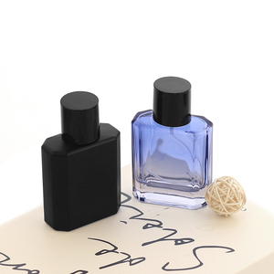 Botella de Perfume de Vidrio Recargable de 50 ml con <span class=keywords><strong>Atomizador</strong></span> para Cosméticos y Fragancias - Product Image 4