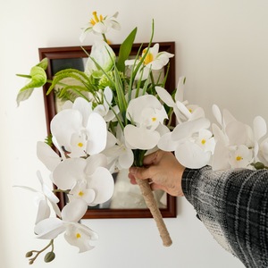 CallaFloral Ramo de Orquídeas Phalaenopsis Artificiales Blancas de Plástico PU y Goma Suave para Decoración de Bodas y Hogar CF02051 - Product Image 2