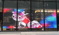 Film LED transparent ultra-fin flexible, écran auto-adhésif pour la publicité en vitrine de magasin de détail