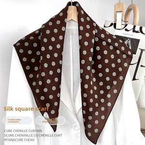 Foulard carré en soie de mûrier 68x68cm pour l'été, châle en soie à petits pois pour femmes, vente en gros - Product Image 2