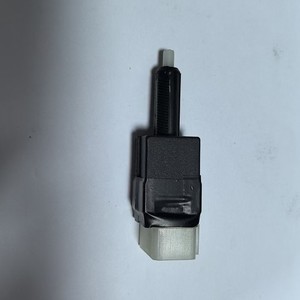 Interruptor de luz de freno Hino 88280-E0051 para camión, número de pieza de repuesto 81234 - Product Image 4