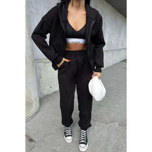 Ensemble de costume noir pour femme avec détails zippés - Product Image 2