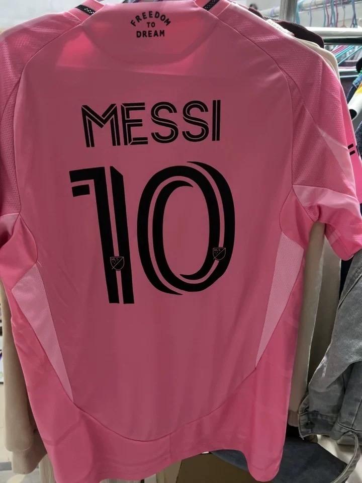 Wholesale Custom 2025-2026 Season Player Version Football Jerseys - Retro Soccer Shirts Thailand ...