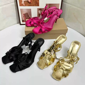 Nouvelles sandales à talons pour femmes style été - Bout rond ajouré, embout fermé, brides dorées, idéales pour l'extérieur - Product Image 1