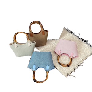Cross-border Niche Design Middle PU Bucket <b>Clutch</b> <b>Bag</b> Bohemian Tassel Fashionable Vintage Zipper Closure Shoulder Polyester - Product Image 1