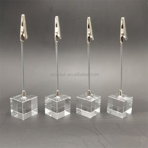 Cube de cristal <span class=keywords><strong>transparent</strong></span> ultra haute qualité porte-numéro de mariage <span class=keywords><strong>diamant</strong></span> cristal <span class=keywords><strong>place</strong></span> porte-carte ange <span class=keywords><strong>place</strong></span> porte-carte - Product Image 1
