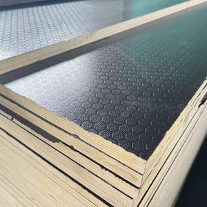 <span class=keywords><strong>Tablero</strong></span> de Contrachapado/Fenólico <span class=keywords><strong>Antideslizante</strong></span> para Construcción 4x8, Moderno, de China, 9mm-21mm, con Revestimiento Fenólico de Abedul, Pino y Álamo - Product Image 1