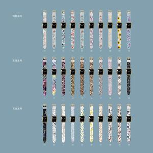 <span class=keywords><strong>Bracelet</strong></span> en Silicone <span class=keywords><strong>Transparent</strong></span> givré à motif de dessin animé pour <span class=keywords><strong>Apple</strong></span> <span class=keywords><strong>Watch</strong></span> 41mm 45mm toutes tailles de montre pour iWatch 7 6 5 - Product Image 6