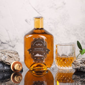 Promotion 300ml bouteilles en verre à fond épais pour distillerie de tequila <span class=keywords><strong>prix</strong></span> de la <span class=keywords><strong>vodka</strong></span> <span class=keywords><strong>russe</strong></span> boisson alcoolisée boissons liège en bois - Product Image 1