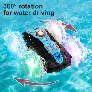 Nouveauté : Voiture RC amphibie 2,4 G anti-interférence avec lumières, étanche 360° °   Voiture de cascade rotative pour enfants et adultes - Product Image 4