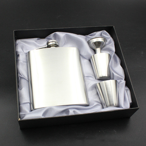 Gourde <span class=keywords><strong>de</strong></span> isotherme en forme <span class=keywords><strong>de</strong></span> hanche, petite pochette, personnalisée, en acier inoxydable, pour <span class=keywords><strong>alcool</strong></span>, pour whisky, bouteille d'eau, idée cadeau, accessoires <span class=keywords><strong>de</strong></span> mode - Product Image 2
