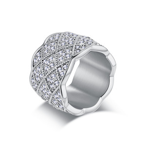 แหวนแฟชั่นทรงเรขาคณิตประดับเพชรเต็มวงแบบไมโครเพฟ สแตนเลสสตีล สำหรับทุกเพศ เหมาะสำหรับงานปาร์ตี้ - Product Image 5