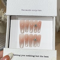 Laisense Faux ongles à presser réutilisables haut de gamme, transparents comme de la glace, effet Pure Desire, avec éclairage latéral, œil de chat et strass, forme longue cercueil/amande