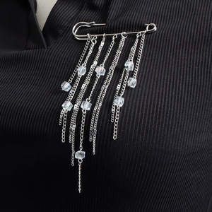 Broche à pampilles de mode européenne et américaine pour femmes, épingle de fixation de taille, accessoires vestimentaires - Product Image 3