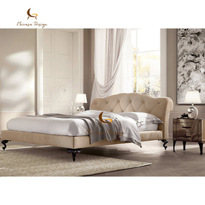 Letto Matrimoniale di Lusso Moderno con Testiera Imbottita in Tessuto di Alta Qualità - Product Image 2