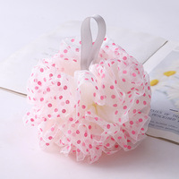 Vente en gros Éponge de bain à pois 40g Filles Fashion Dot Pattern Bath Loofah Pouf éponge à fleurs épurateur de corps