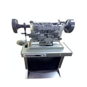 Máquina para Hacer Cadenas de Eslabones de Diseño Innovador con Sistema Automático para la Fabricación de Joyería - Product Image 1