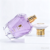 Flacon de parfum en verre à col serti de 100 ml, flacon vide à facettes avec pompe dorée et capuchon diamant