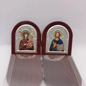 Icono Ortodoxo de MDF en Forma de Puerta, Díptico de la Virgen María y Jesús, Adorno Religioso de Escritorio en Aleación de Aluminio Dorado con Relieve, Regalo Decorativo - Product Image 6