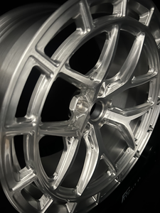 ล้อแม็กซ์ปลอมแบบ Center Lock 5x130 สำหรับ Porsche 911 Cayenne Panamera 718 Taycan ขนาด 19 20 21 นิ้ว สีดำด้าน - Product Image 2
