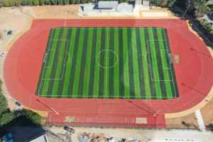 INOLP Instalación rápida Suelo deportivo prefabricado Permeable al aire Pista para correr Rollos Sin químicos Resistente a la intemperie con durabilidad - Product Image 5