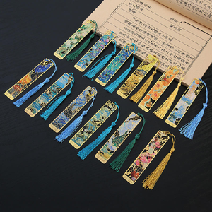 Marque-pages métalliques Van Gogh avec pompons, motifs ajourés inspirés des tableaux célèbres, marqueur <span class=keywords><strong>de</strong></span> page artistique, <span class=keywords><strong>cadeau</strong></span> créatif <span class=keywords><strong>de</strong></span> papeterie <span class=keywords><strong>pour</strong></span> lecteurs - Product Image 1