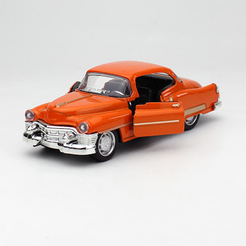Cady voiture classique orange