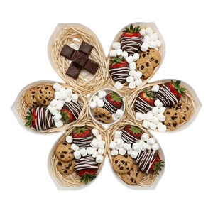 Soft <b>flower</b> shape design, perfect for nuts, candy, mini desserts - Product Image 3